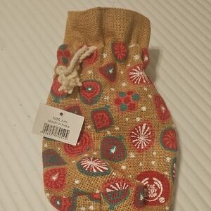 The Body SHOP Tan and White Drawstring Pouch